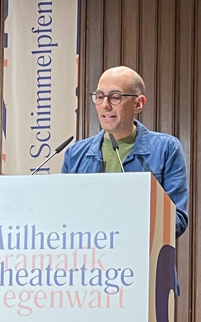 Mülheimer KinderStückePreis 2023: Laudatio auf Roland Schimmelpfennig von Alexander Riemenschneider